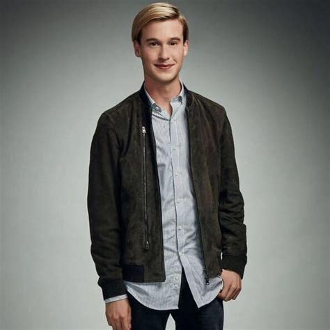 gay medium|Gay Hollywood Medium Tyler Henry Opens Up About His .